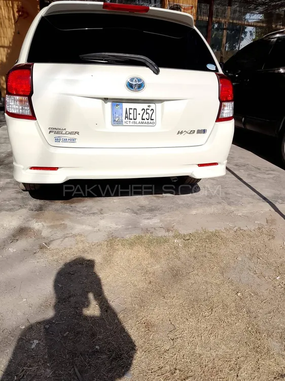 Toyota Corolla Fielder 2014 for Sale in Peshawar Image-1