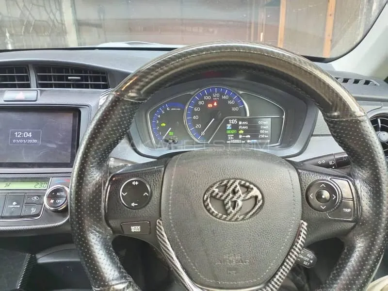 Toyota Corolla Fielder 2017 for Sale in Islamabad Image-1