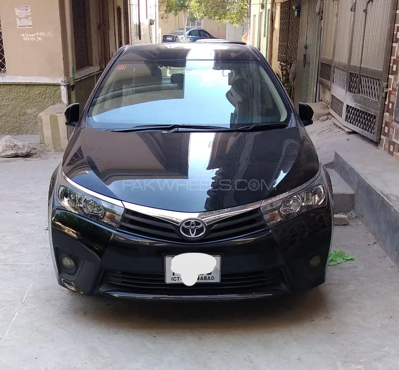 Toyota Corolla 2015 for Sale in Islamabad Image-1