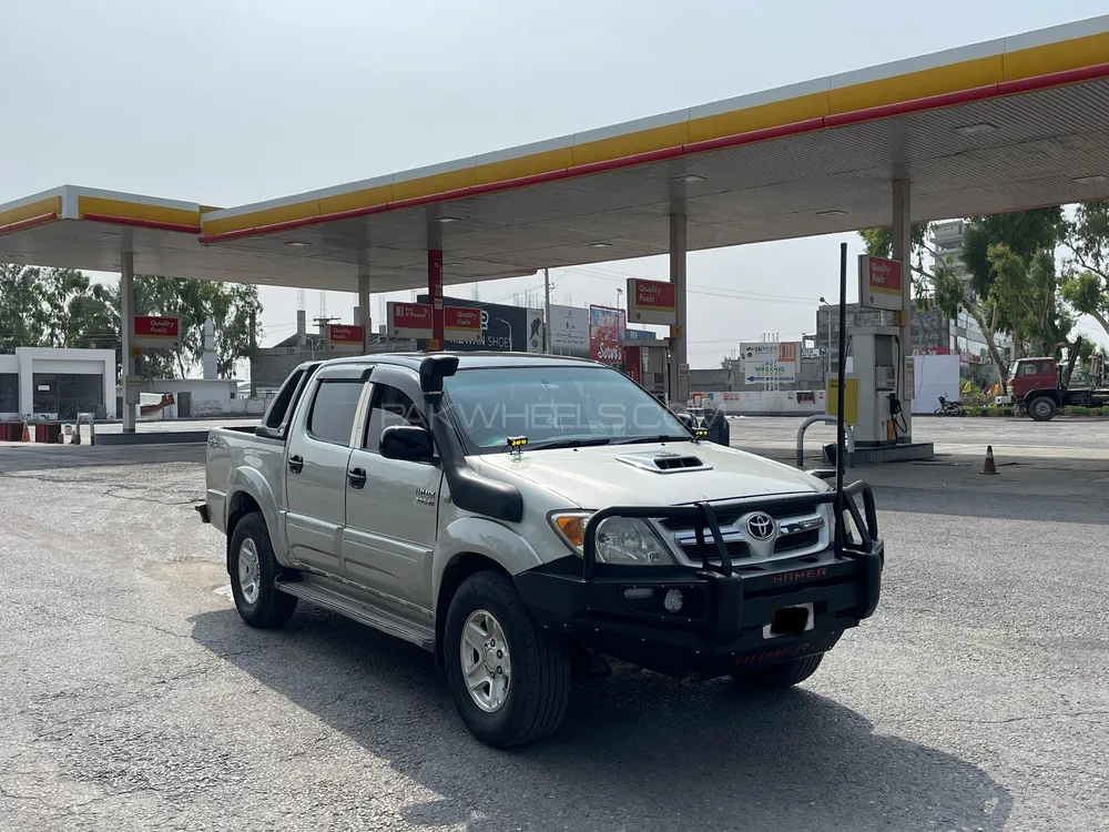 Toyota Hilux 2005 for Sale in Islamabad Image-1