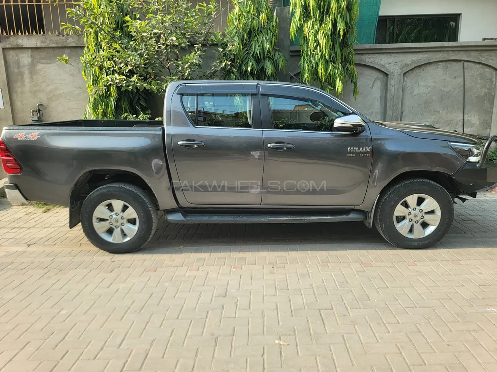 Toyota Hilux 2017 for Sale in Lahore Image-1