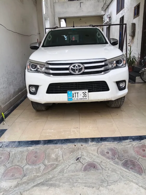 Toyota Hilux 2021 for Sale in Gujrat Image-1