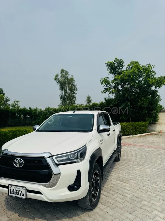Toyota Hilux 2023 for Sale in Jhelum Image-1