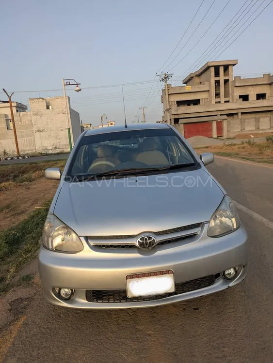Toyota Platz 2004 for Sale in Mandi bahauddin Image-1