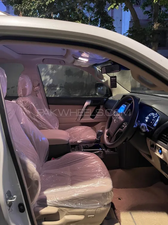 Toyota Prado 2020 for Sale in Karachi Image-1