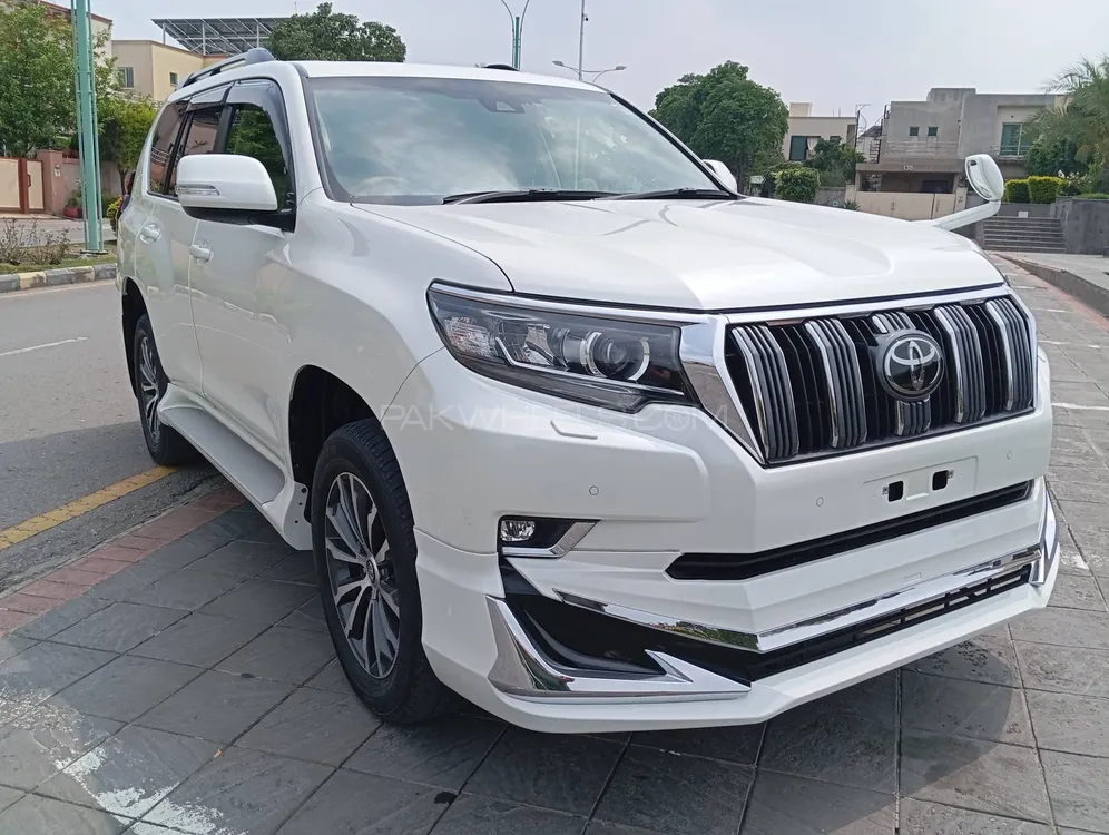 Toyota Prado 2019 for Sale in Islamabad Image-1