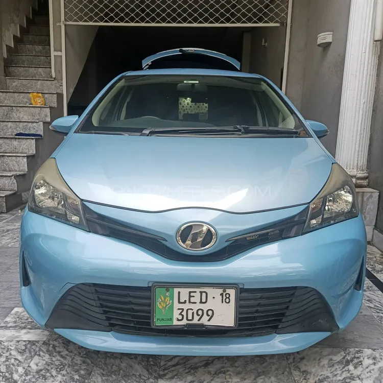 Toyota Vitz 2018 for Sale in Lahore Image-1