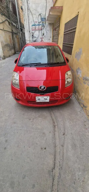 Toyota Vitz 2007 for Sale in Mardan Image-1