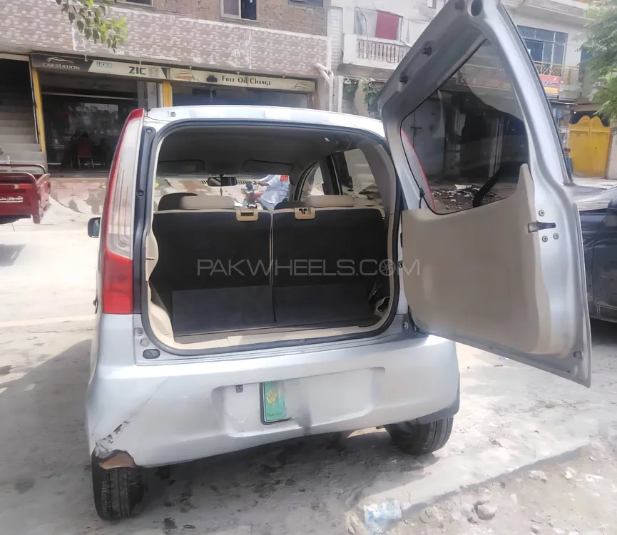 Daihatsu Move 2010 for Sale in Islamabad Image-1