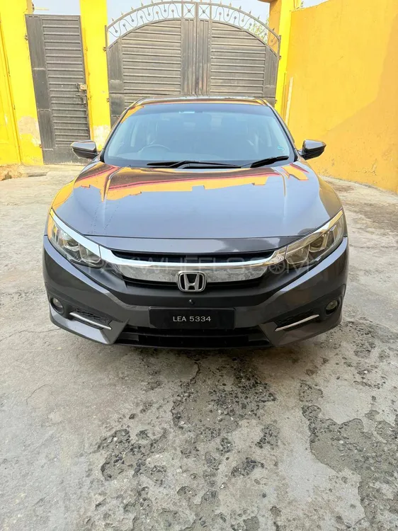Honda Civic 2018 for Sale in Mardan Image-1