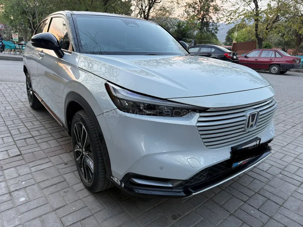 Honda Vezel 2021 for Sale in Islamabad Image-1