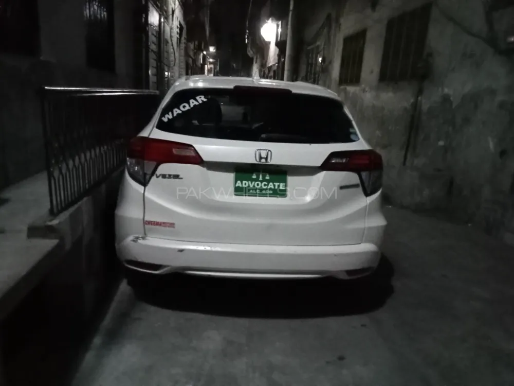 Honda Vezel 2015 for Sale in Gujranwala Image-1