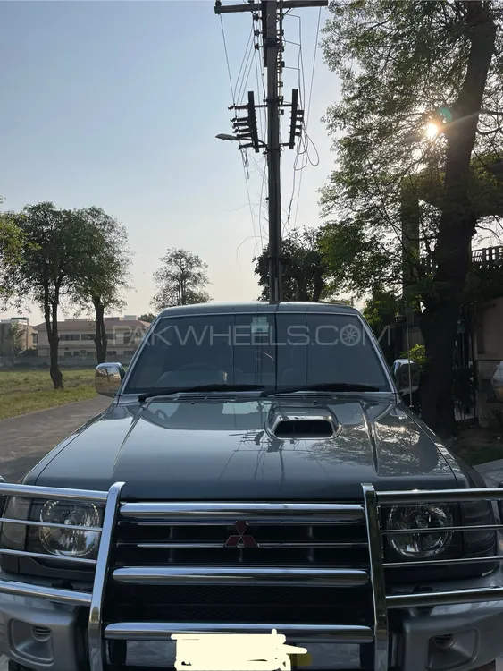 Mitsubishi Pajero 1997 for Sale in Lahore Image-1