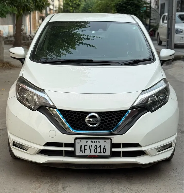 Nissan Note 2018 for Sale in Gujranwala Image-1