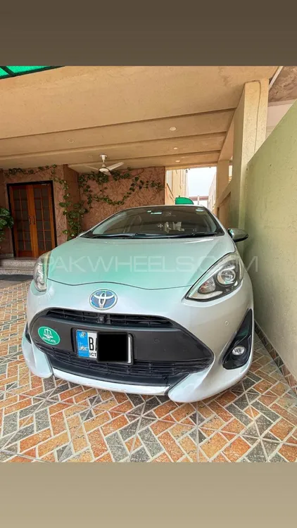 Toyota Aqua 2020 for Sale in Islamabad Image-1