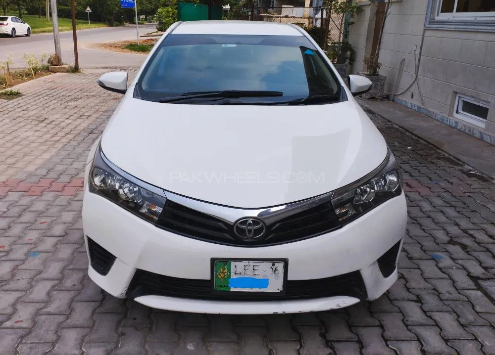 Toyota Corolla 2016 for Sale in Islamabad Image-1