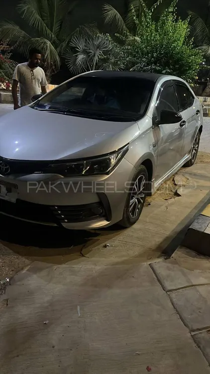 Toyota Corolla 2018 for Sale in Karachi Image-1