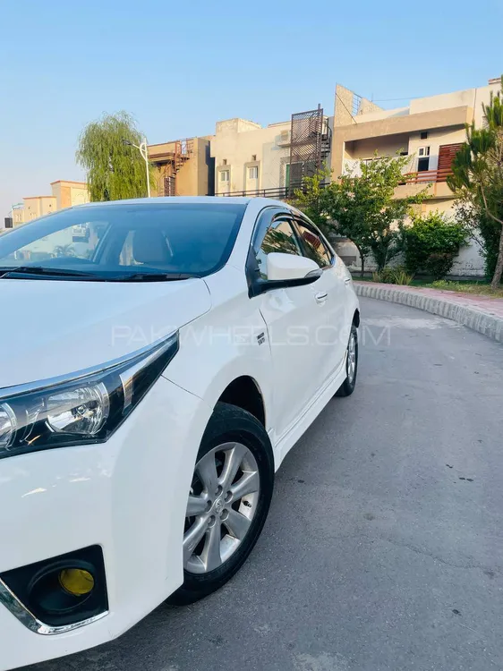 Toyota Corolla 2016 for Sale in Islamabad Image-1