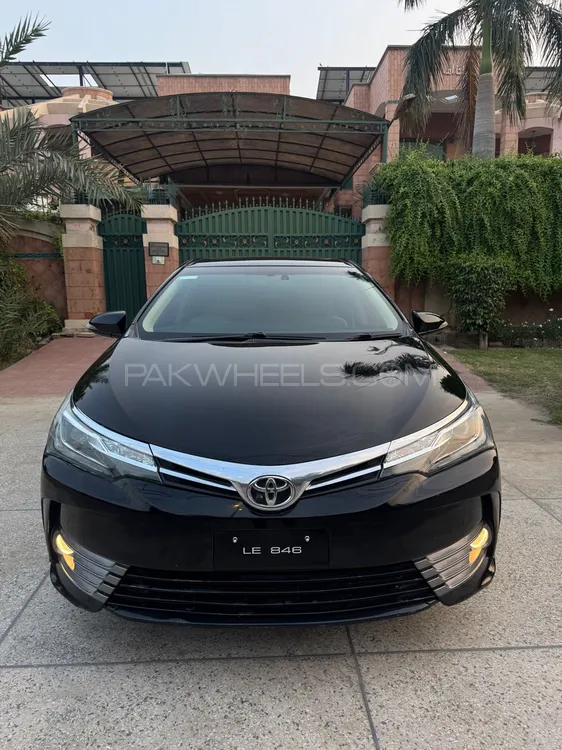 Toyota Corolla 2018 for Sale in Sargodha Image-1