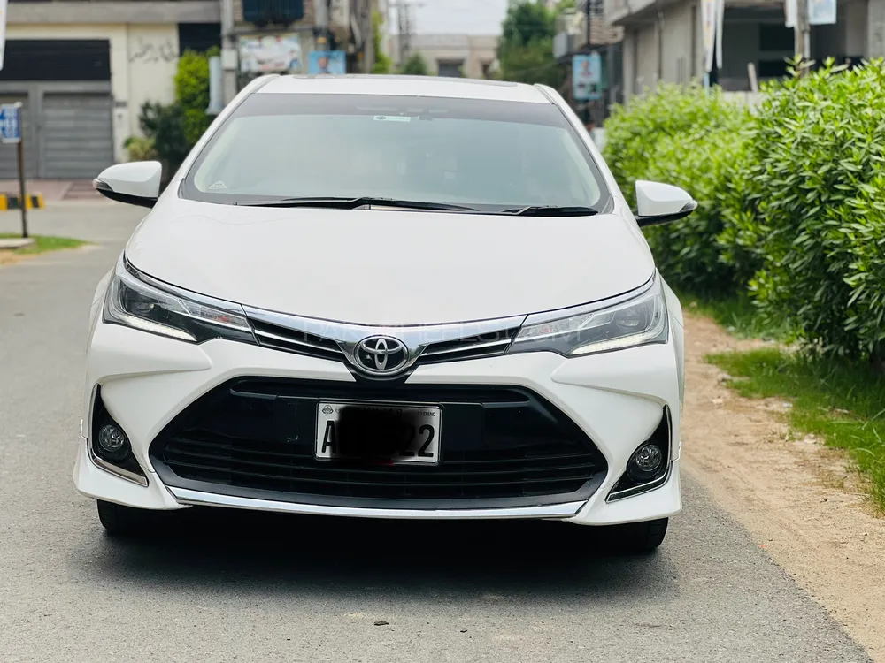 Toyota Corolla 2021 for Sale in Faisalabad Image-1