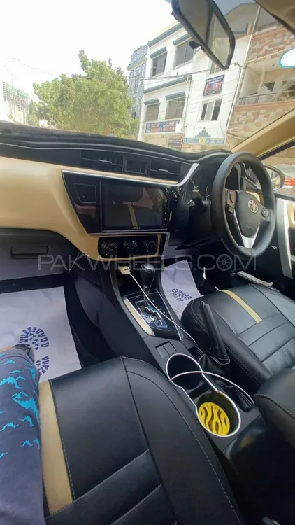 Toyota Corolla 2021 for Sale in Karachi Image-1