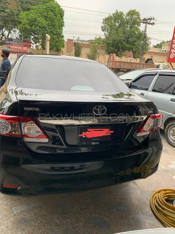Toyota Corolla 2011 for Sale in Peshawar Image-1