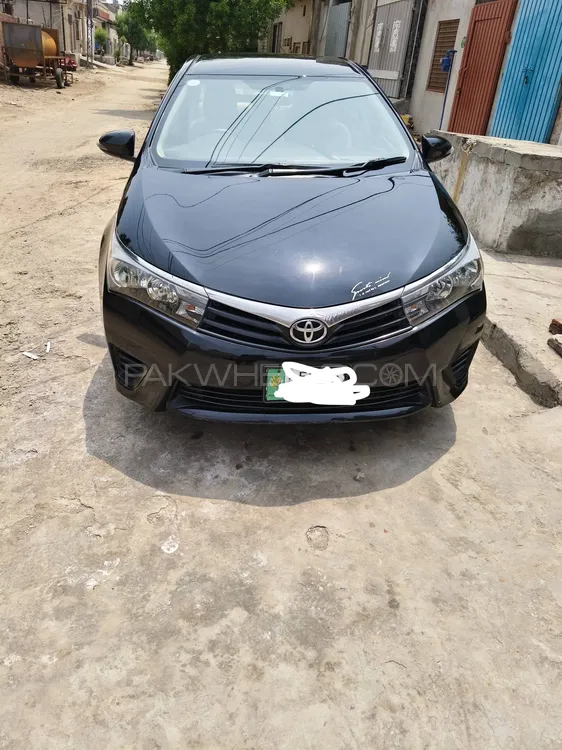 Toyota Corolla 2015 for Sale in Faisalabad Image-1