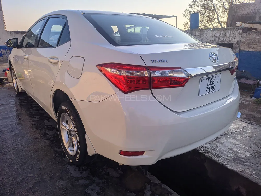 Toyota Corolla 2016 for Sale in Islamabad Image-1