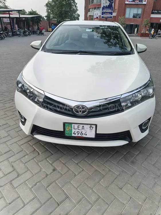 Toyota Corolla 2017 for Sale in Lahore Image-1