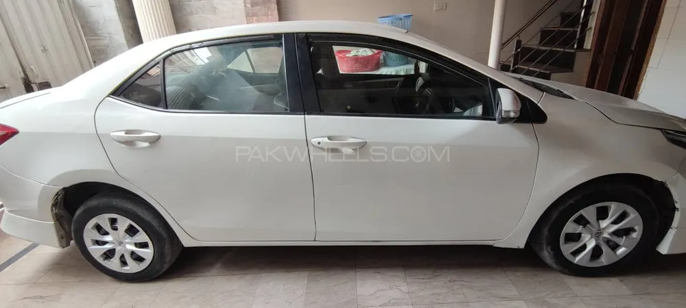 Toyota Corolla 2018 for Sale in Lahore Image-1
