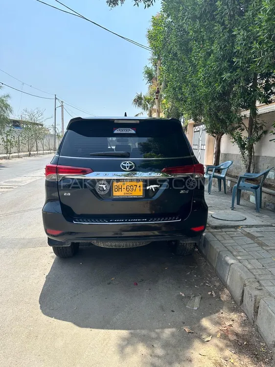 Toyota Fortuner 2020 for Sale in Karachi Image-1