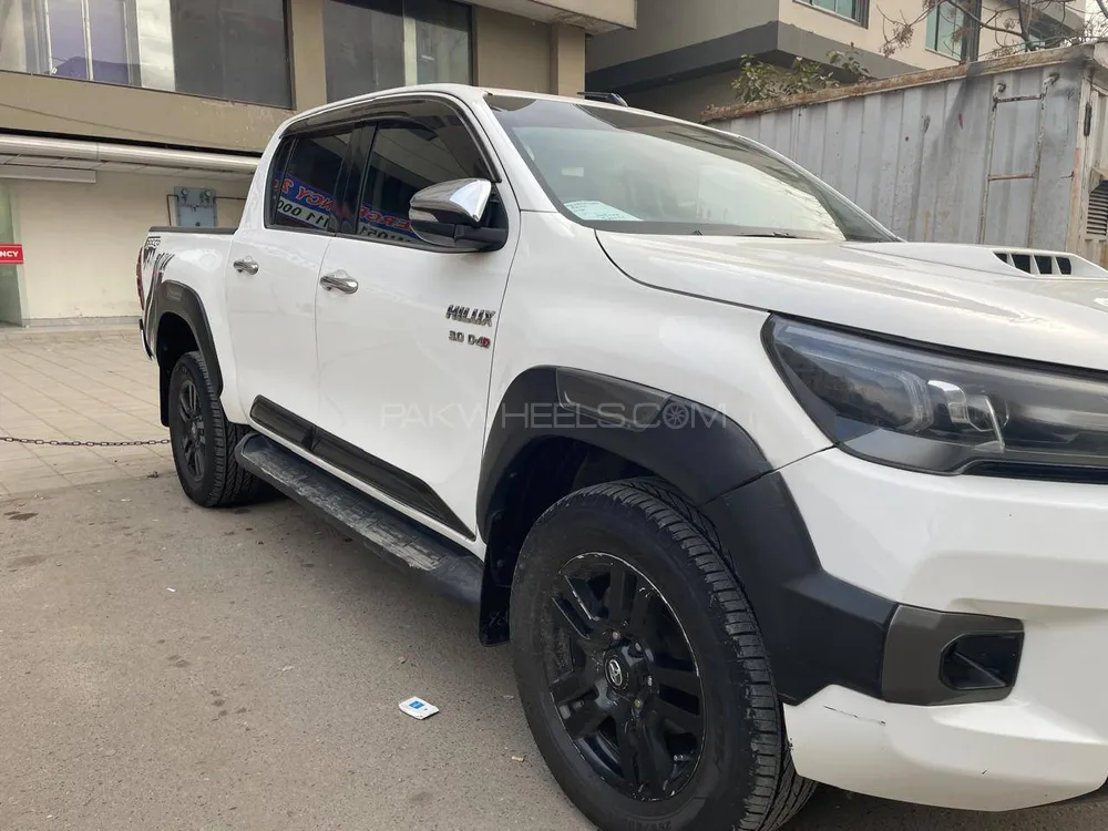 Toyota Hilux 2018 for Sale in Islamabad Image-1
