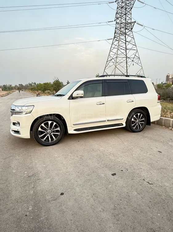 Toyota Land Cruiser 2010 for Sale in Islamabad Toyota Land Cruiser 2010 for Sale in Islamabad Image-4