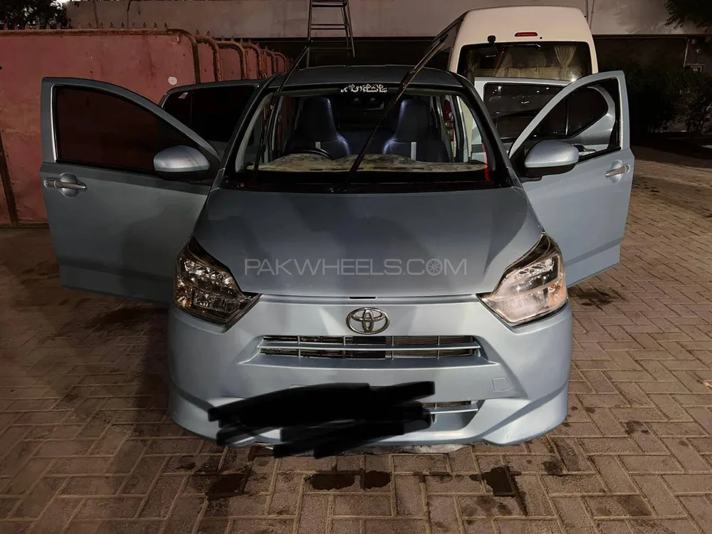Toyota Pixis Epoch 2017 for Sale in Karachi Image-1