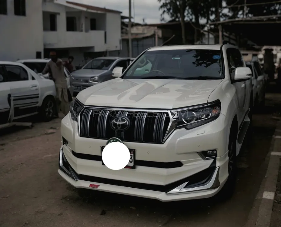 Toyota Prado 2017 for Sale in Karachi Image-1