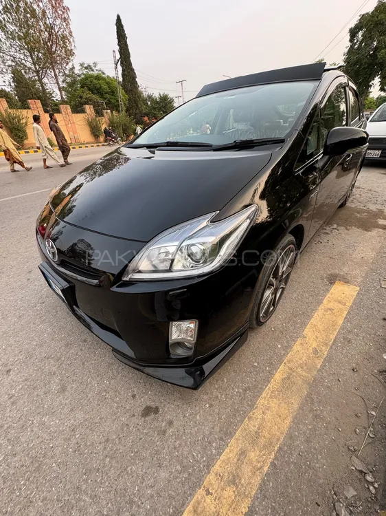 Toyota Prius 2010 for Sale in Islamabad Image-1