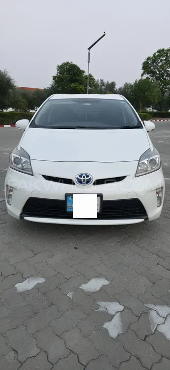 Toyota Prius 2015 for Sale in Faisalabad Image-1
