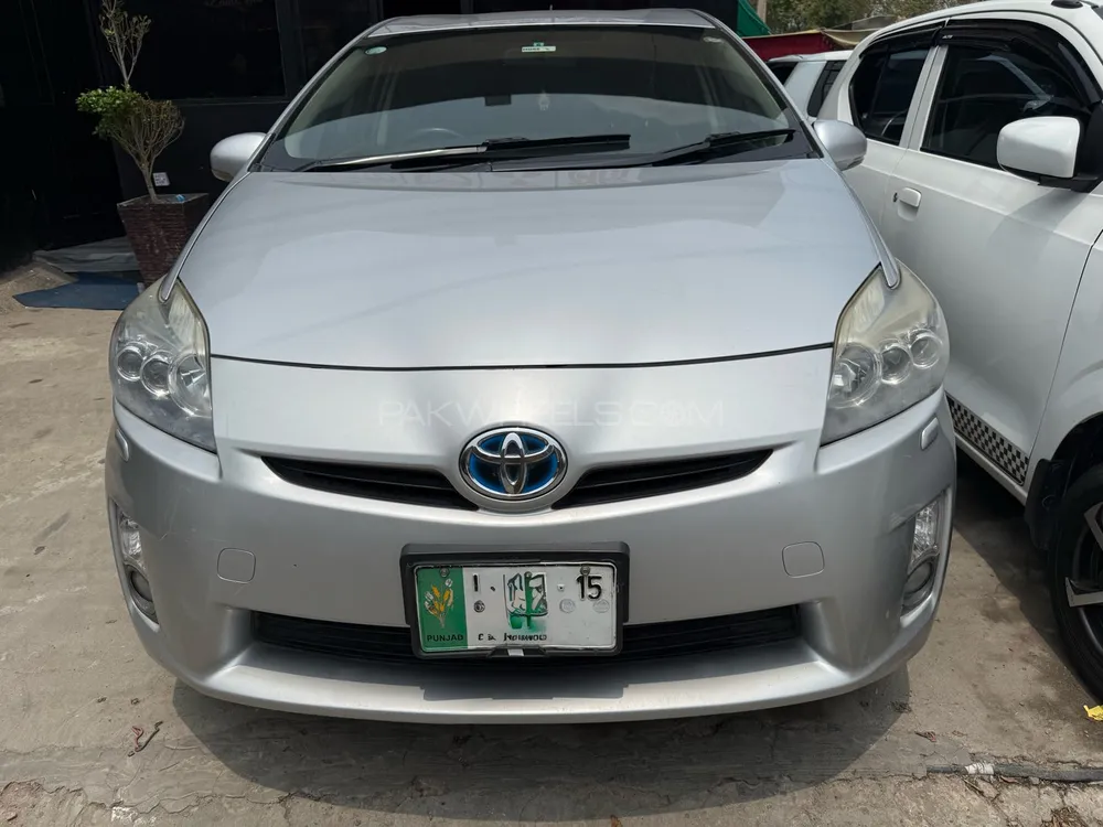 Toyota Prius 2011 for Sale in Lahore Image-1