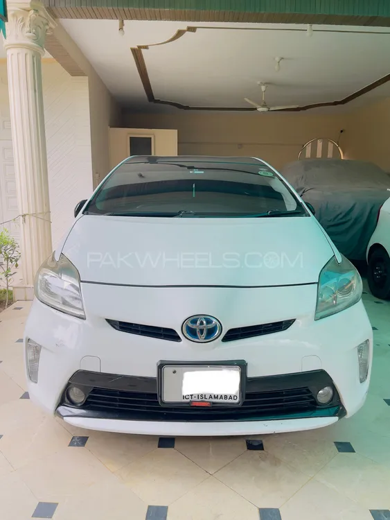 Toyota Prius 2014 for Sale in Faisalabad Image-1
