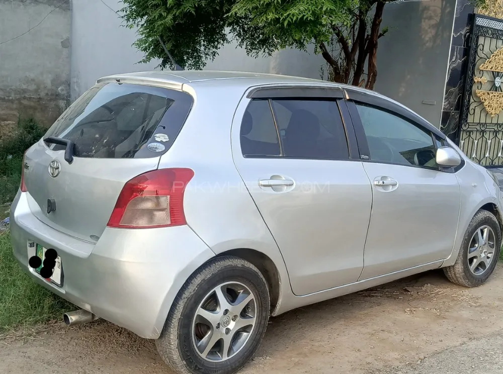 Toyota Vitz 2012 for Sale in Lahore Image-1
