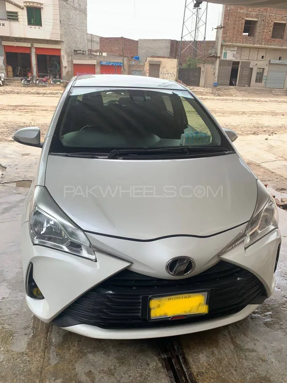 Toyota Vitz 2021 for Sale in Lahore Image-1