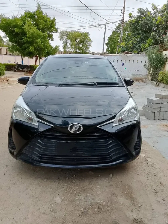 Toyota Vitz 2021 for Sale in Karachi Image-1