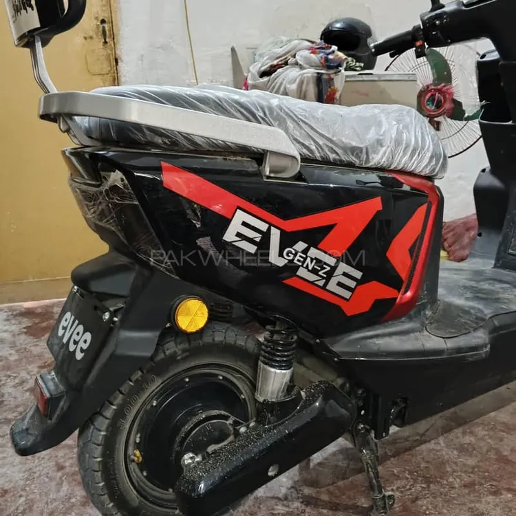 Evee Gen-Z 2025 for Sale Image-1