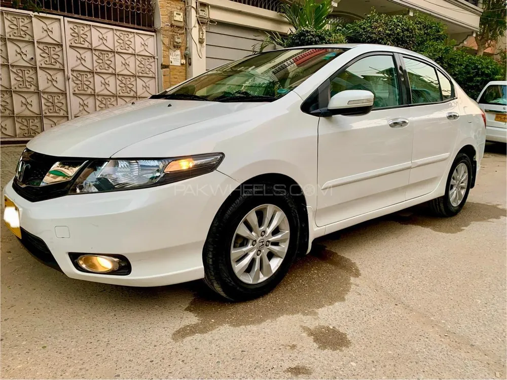 Honda City 2017 for Sale in Karachi Image-1