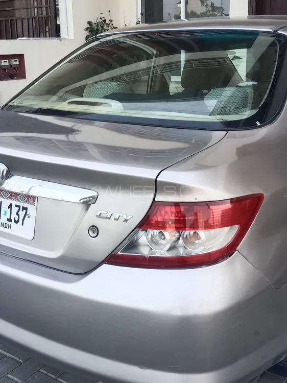 Honda City 2005 for Sale in Lahore Image-1