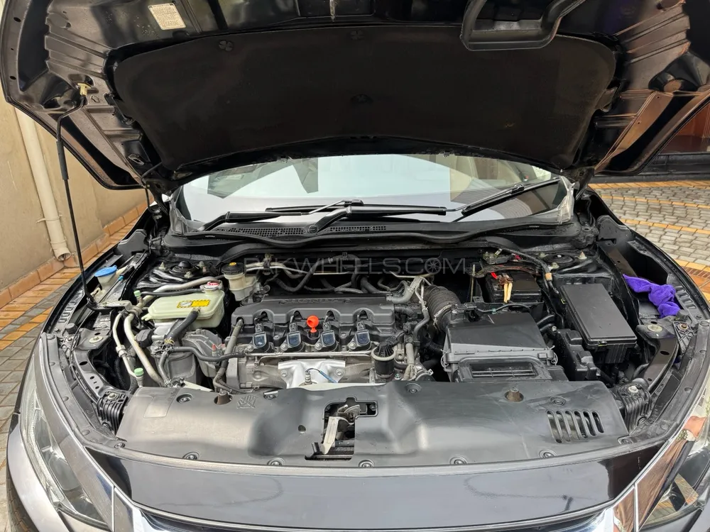 Honda Civic 2018 for Sale in Lahore Image-1
