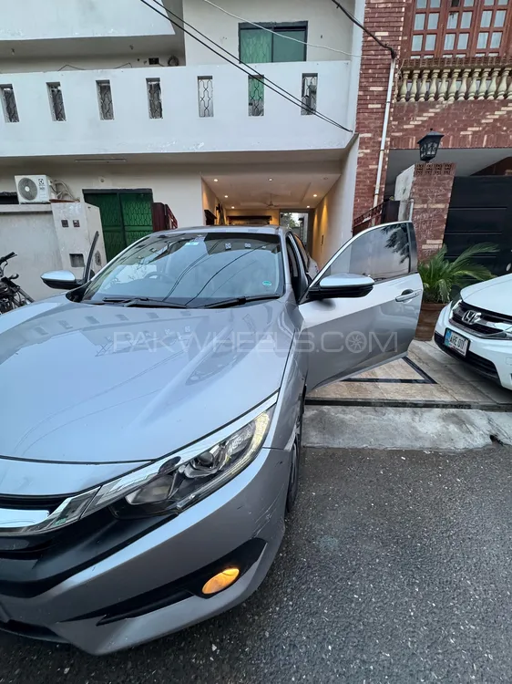 Honda Civic 2018 for Sale in Lahore Image-1