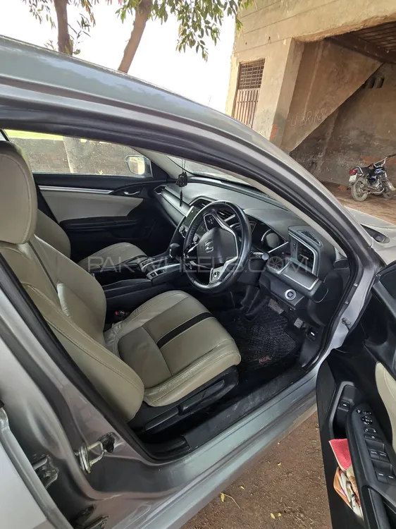 Honda Civic 2018 for Sale in Lahore Image-1