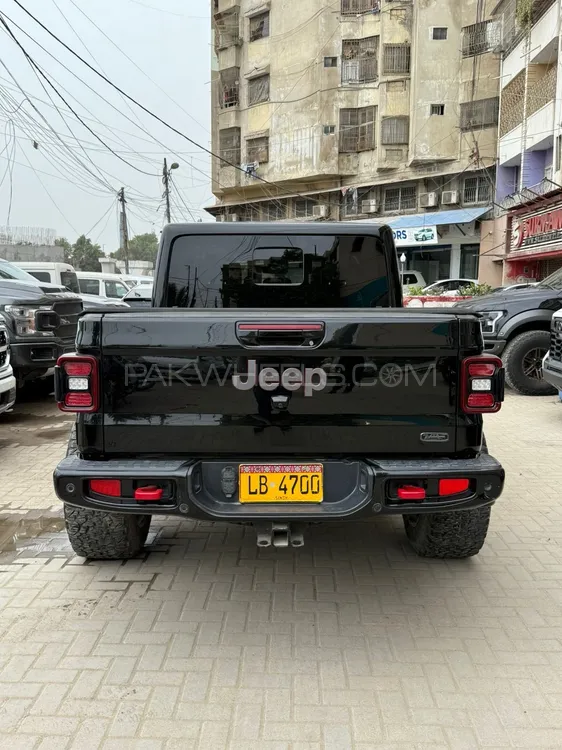 جیپ گلیڈی ایٹر 2020 for Sale in کراچی جیپ گلیڈی ایٹر 2020 for Sale in کراچی Image-4