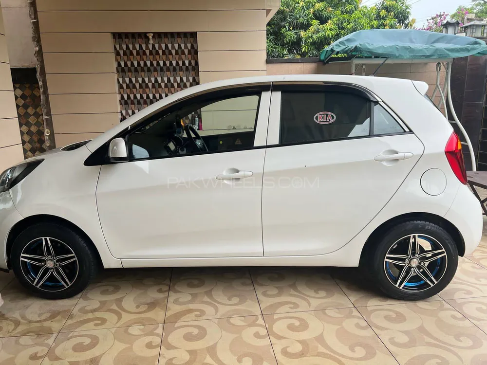 KIA Picanto 2022 for Sale in Lahore Image-1